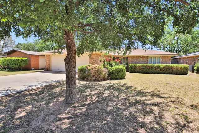 Photo 2 — 5013 57th Street, Lubbock, TX 79414