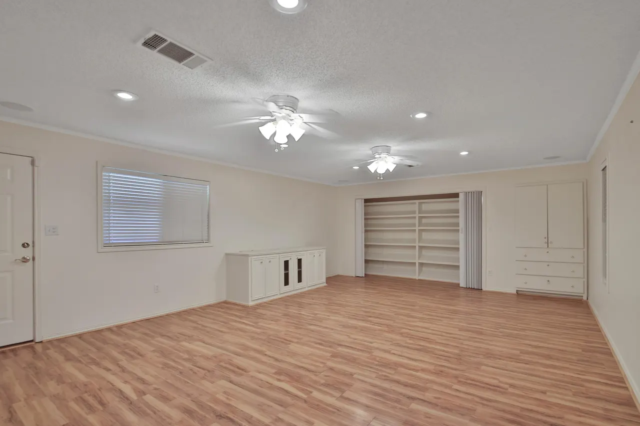 Photo 10 — 5013 57th Street, Lubbock, TX 79414