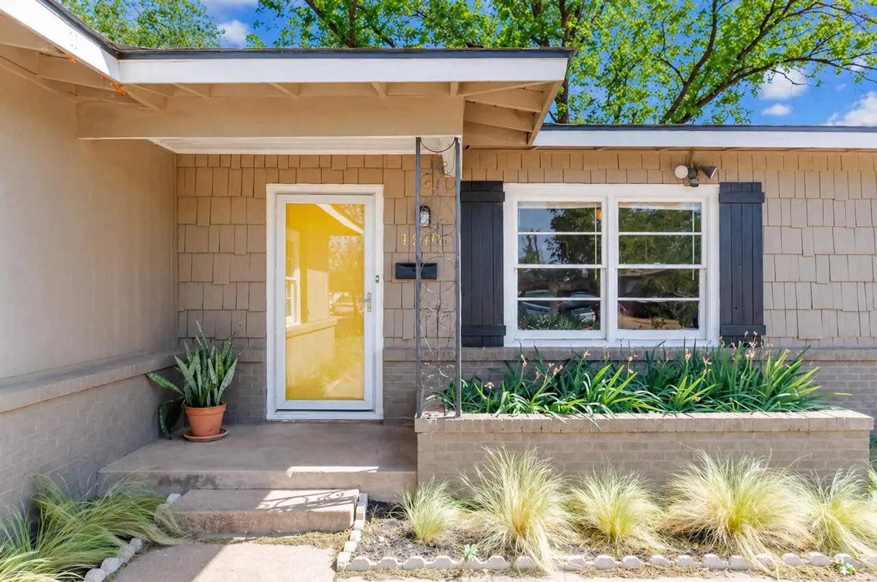 Photo 5 — 4219 37th Street, Lubbock, TX 79413