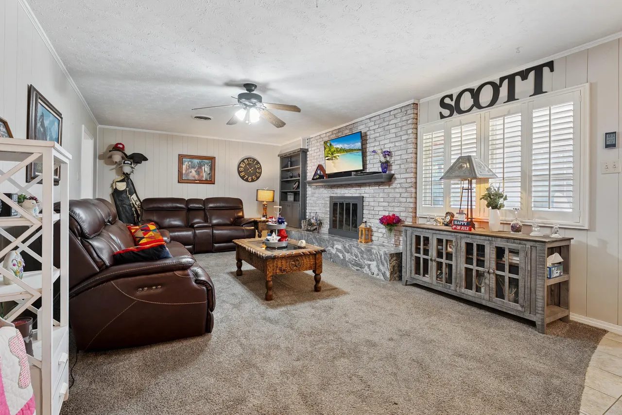 Photo 11 — 6006 Oxford Avenue, Lubbock, TX 79413