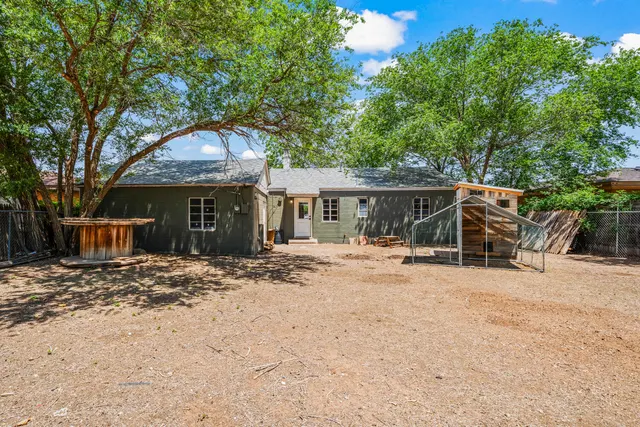 Photo 4 — 3713 36th Street, Lubbock, TX 79413