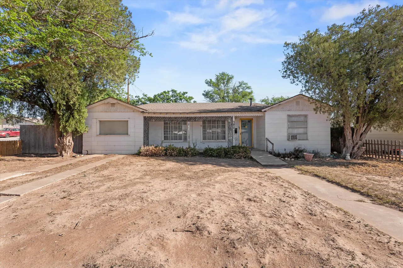 Front exterior — 507 17th Street, Levelland, TX 79336
