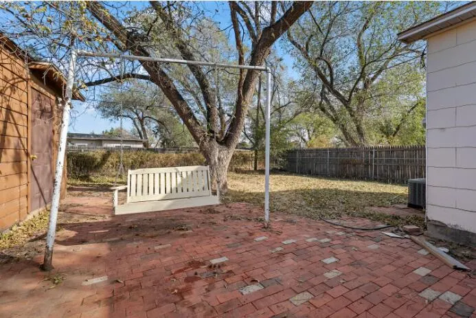 Photo 10 — 2718 29th Street, Lubbock, TX 79410