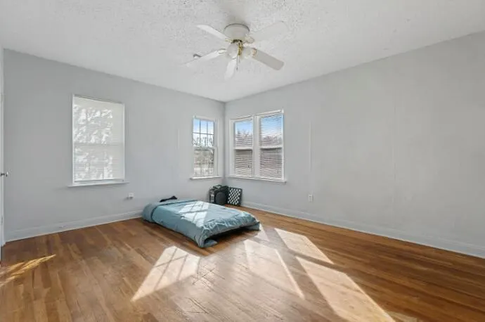 Photo 4 — 2718 29th Street, Lubbock, TX 79410
