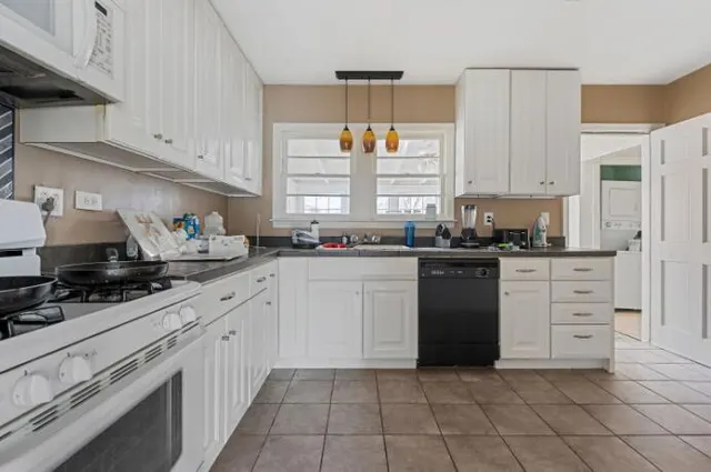 Photo 3 — 2718 29th Street, Lubbock, TX 79410