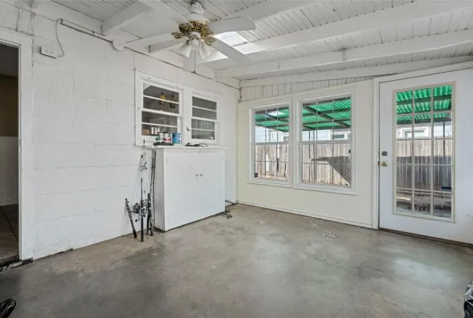 Photo 9 — 2718 29th Street, Lubbock, TX 79410