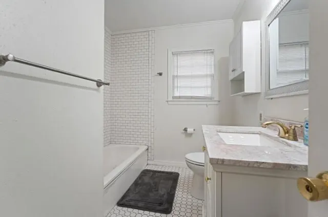 Photo 8 — 2707 31st Street, Lubbock, TX 79410