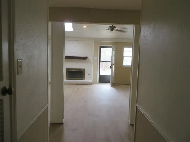 Photo 4 — 5703 38th Street, Lubbock, TX 79407