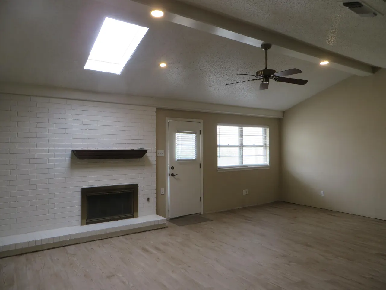 Photo 13 — 5703 38th Street, Lubbock, TX 79407