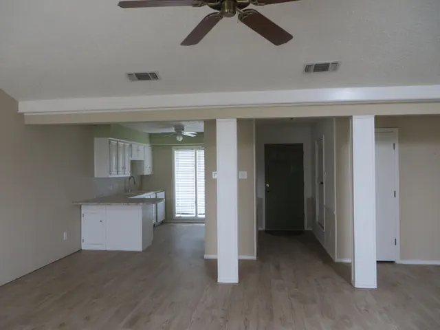 Photo 8 — 5703 38th Street, Lubbock, TX 79407
