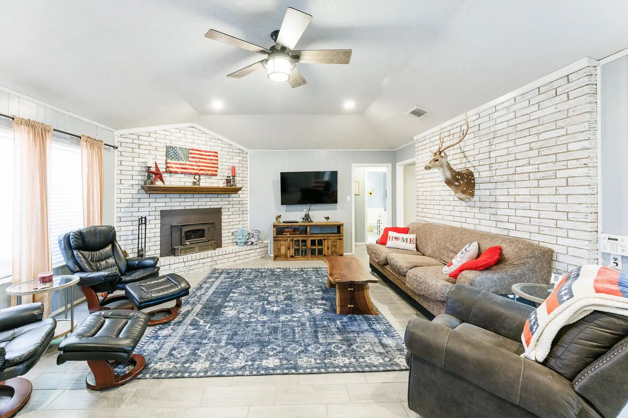 Photo 12 — 705 E Grace Street, Brownfield, TX 79316