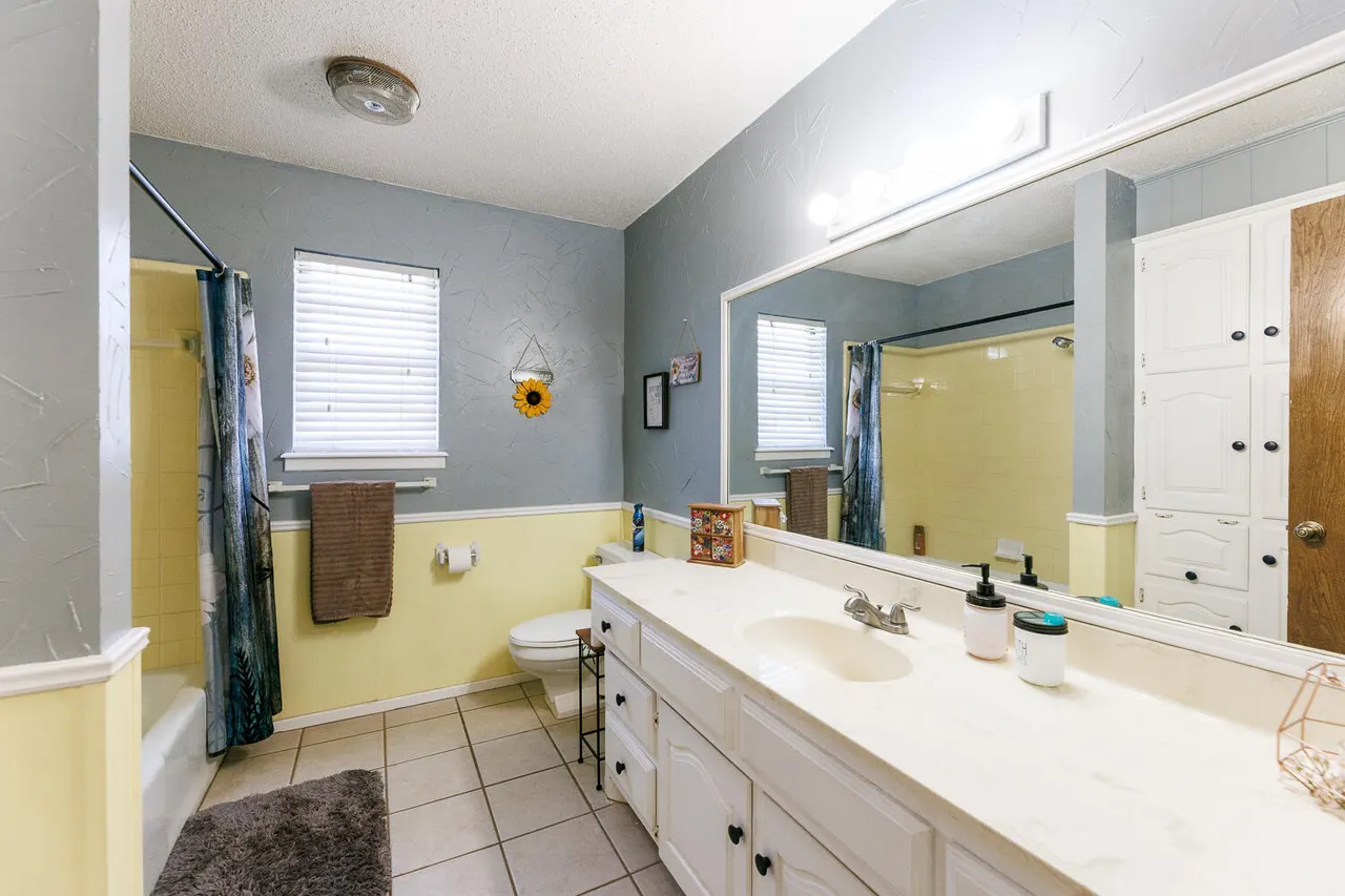 Photo 31 — 705 E Grace Street, Brownfield, TX 79316