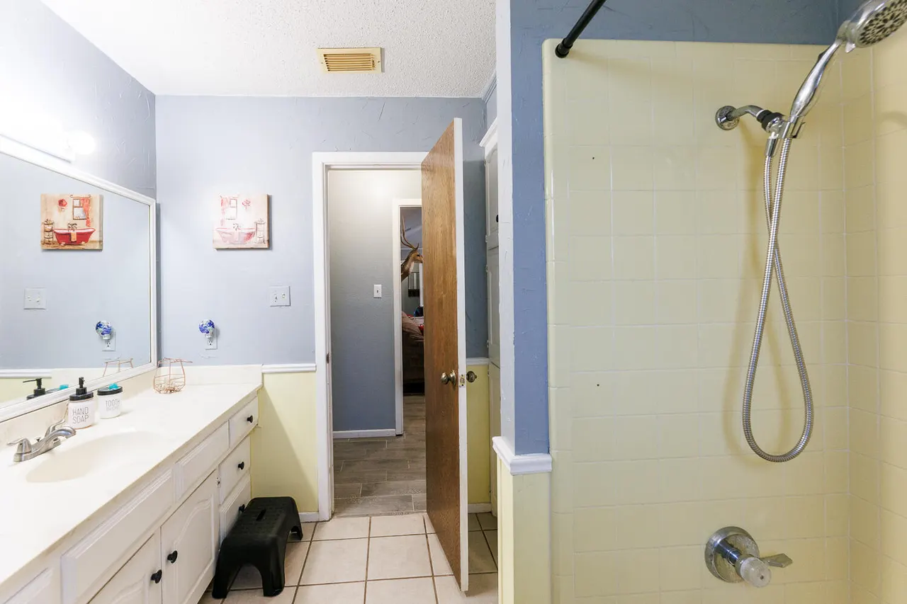 Photo 33 — 705 E Grace Street, Brownfield, TX 79316