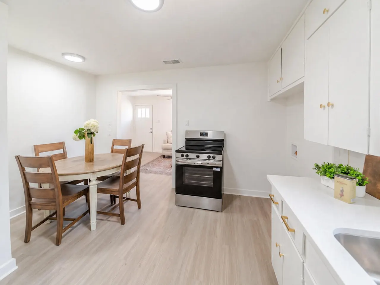 Photo 7 — 3705 25th Street, Lubbock, TX 79410