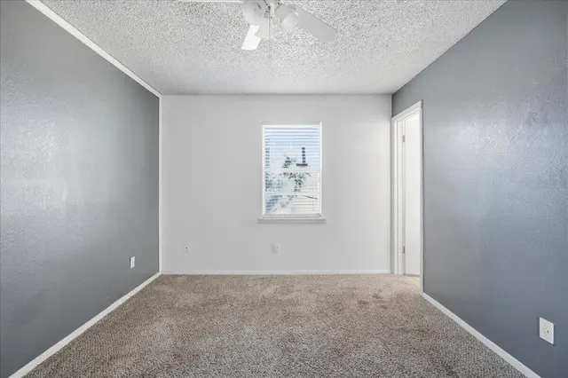 Photo 6 — 804 E 79th Street, Lubbock, TX 79404
