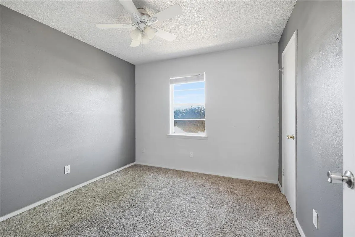 Photo 9 — 804 E 79th Street, Lubbock, TX 79404