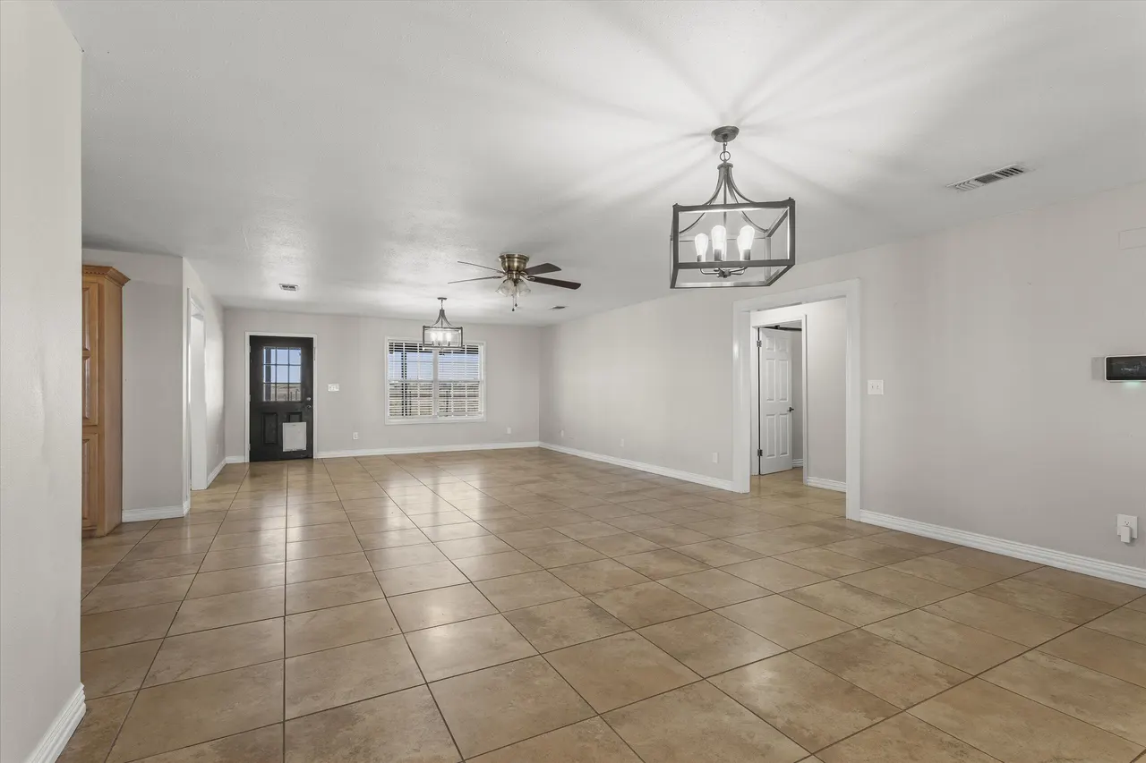 Photo 4 — 3131 N Alamo Road, Levelland, TX 79336