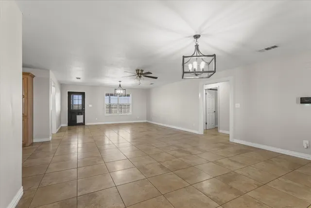 Photo 4 — 3131 N Alamo Road, Levelland, TX 79336
