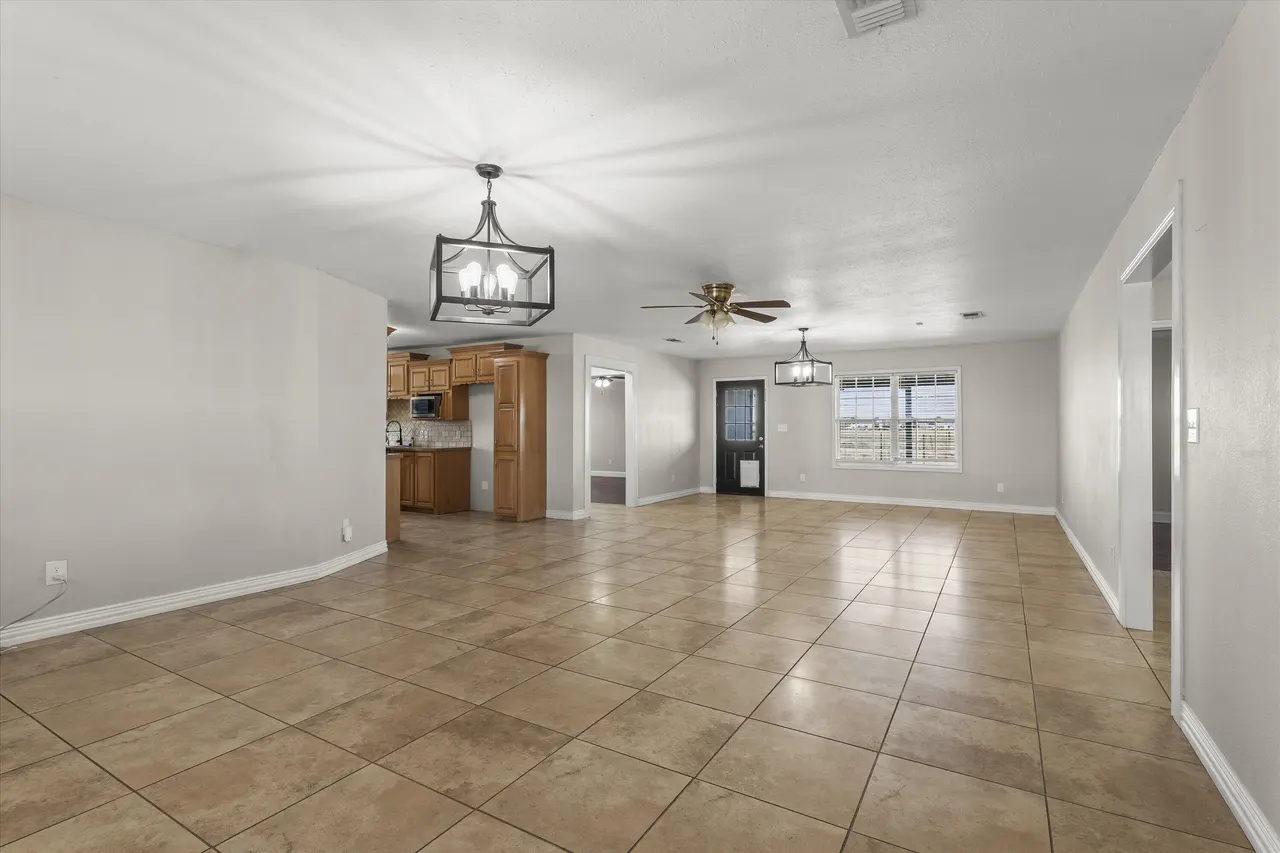 Photo 7 — 3131 N Alamo Road, Levelland, TX 79336