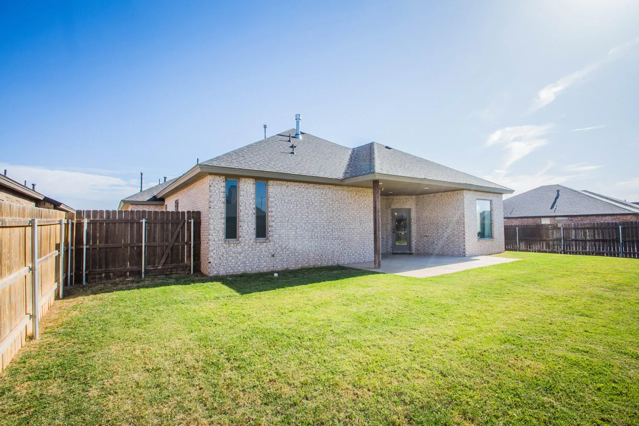 Photo 71 — 712 N 3rd Street, Wolfforth, TX 79382