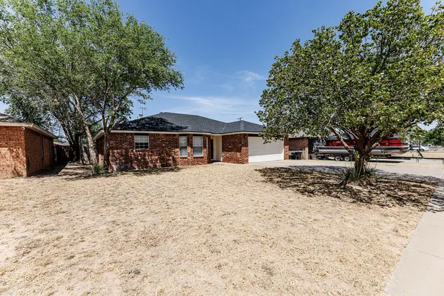 Photo 3 — 6412 32nd Street, Lubbock, TX 79407