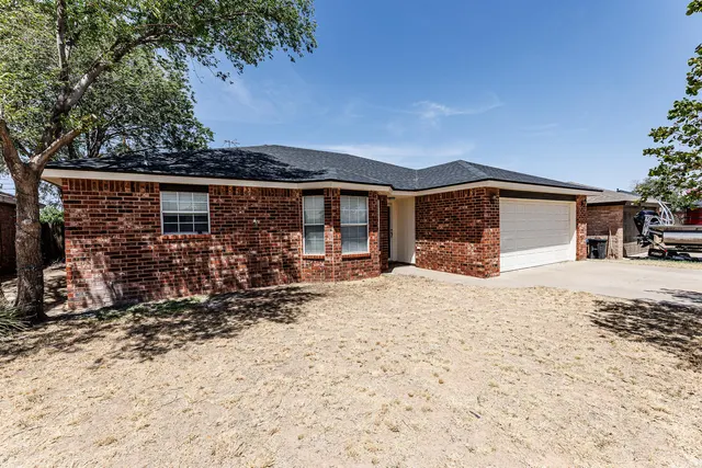 Photo 4 — 6412 32nd Street, Lubbock, TX 79407