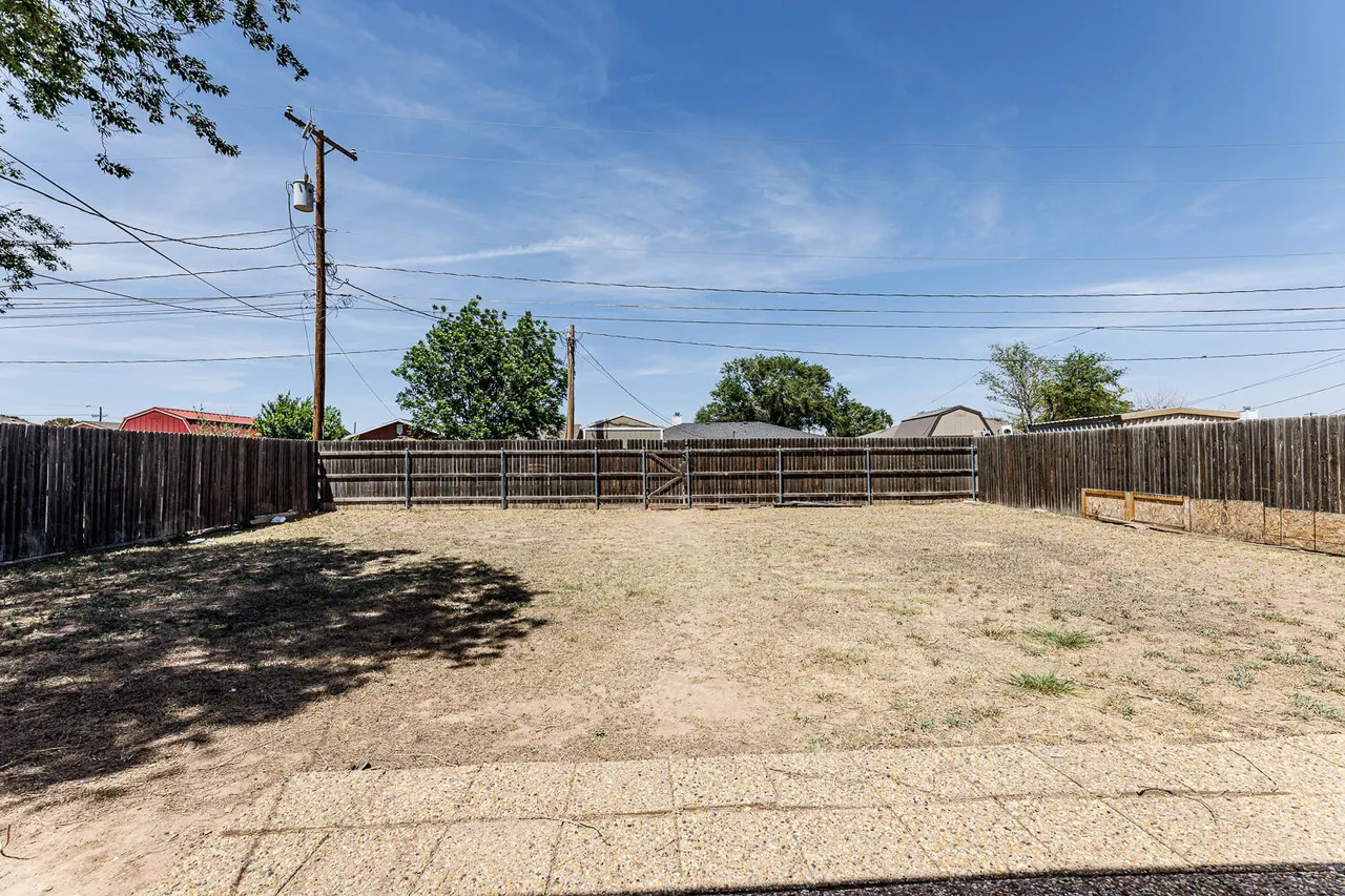 Photo 47 — 6412 32nd Street, Lubbock, TX 79407