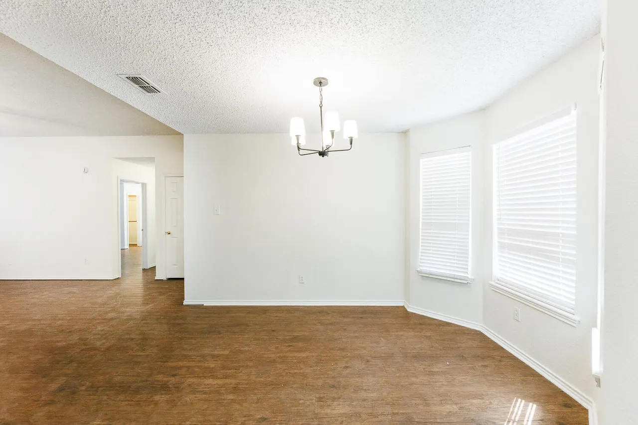 Photo 15 — 6412 32nd Street, Lubbock, TX 79407