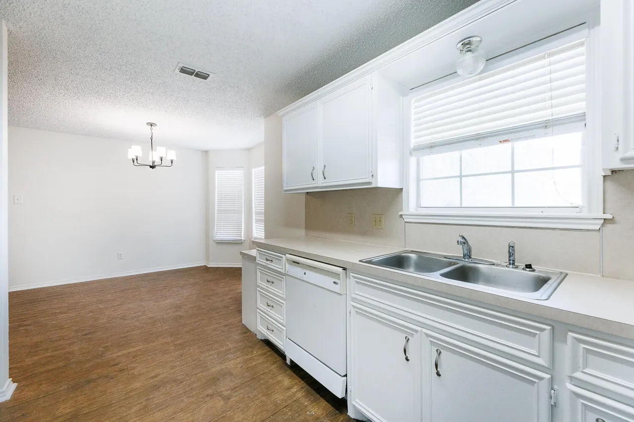 Photo 22 — 6412 32nd Street, Lubbock, TX 79407