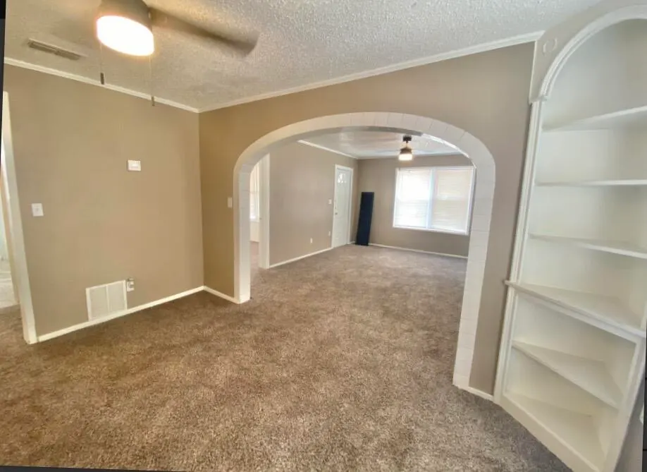 Photo 4 — 2114 27th Street, Lubbock, TX 79411