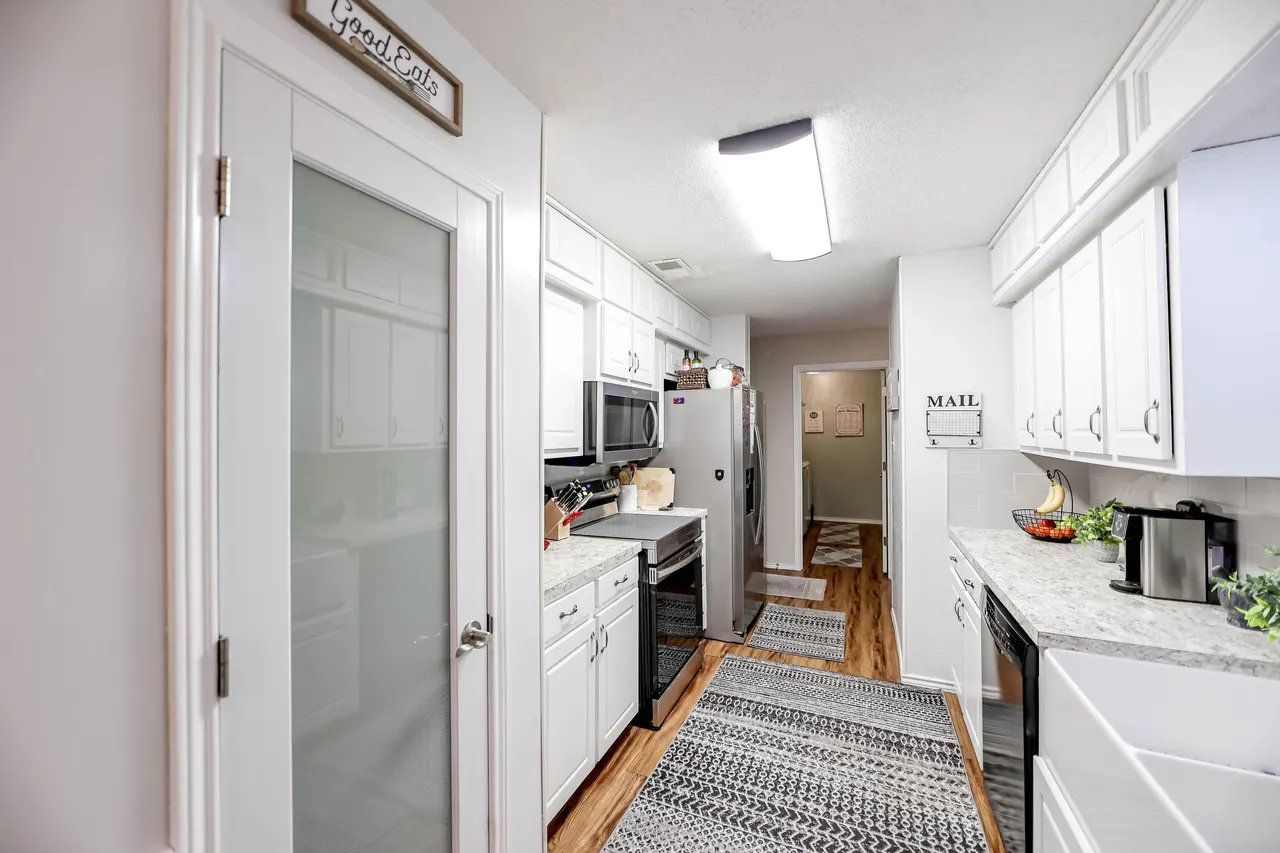 Photo 12 — 3404 Essex Avenue, Lubbock, TX 79407