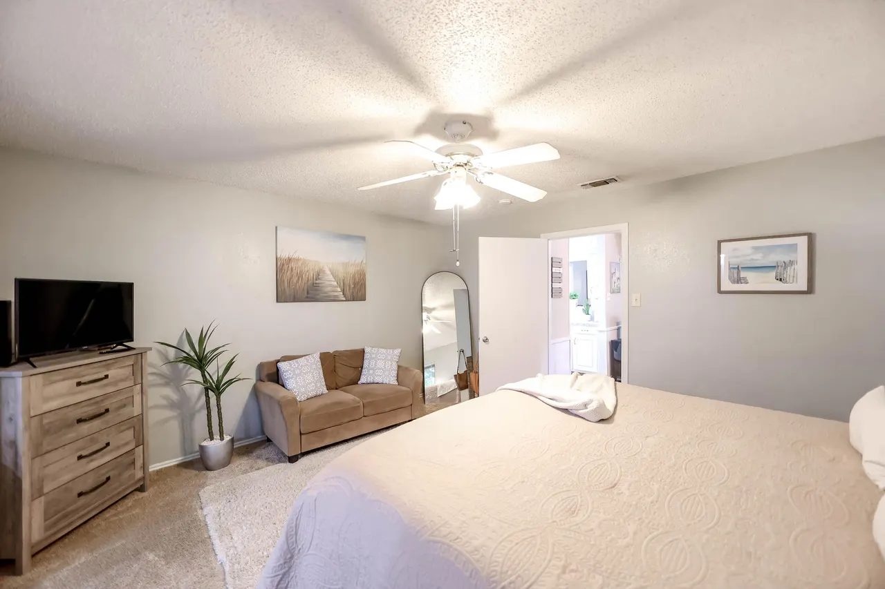 Photo 14 — 3404 Essex Avenue, Lubbock, TX 79407