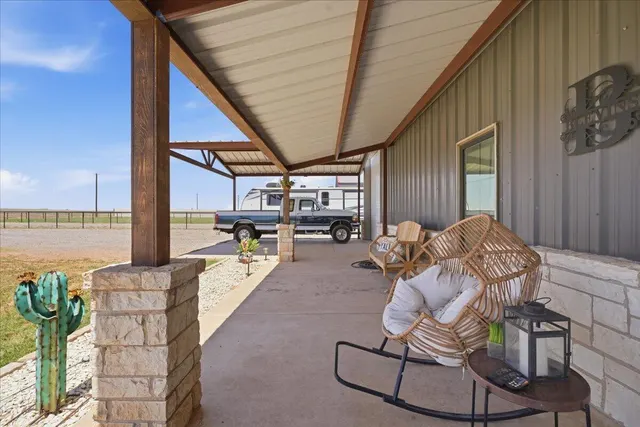 Photo 5 — 183 Allison Road, Wilson, TX 79381