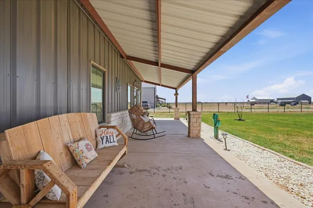 Photo 6 — 183 Allison Road, Wilson, TX 79381