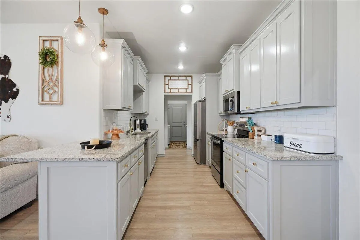 Photo 11 — 183 Allison Road, Wilson, TX 79381