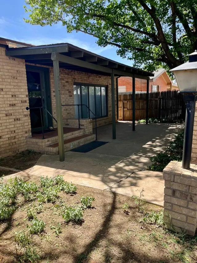 Photo 5 — 307 5th Street, Olton, TX 79064
