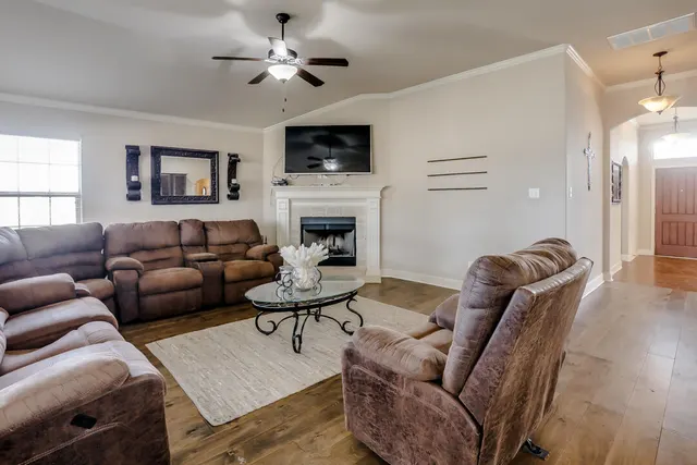 Photo 3 — 6502 71st Street, Lubbock, TX 79424