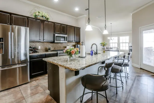 Photo 7 — 6502 71st Street, Lubbock, TX 79424