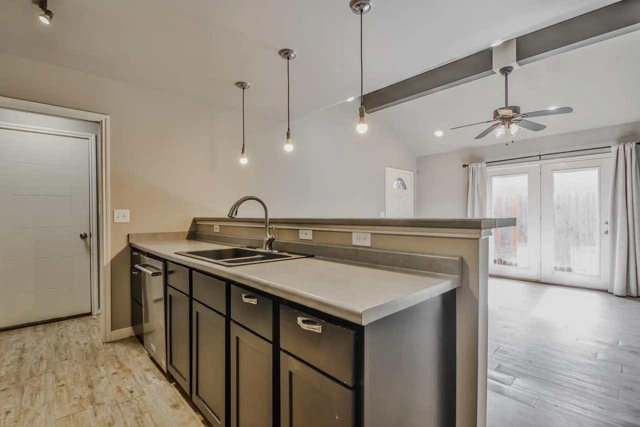 Photo 6 — 6205 21st Street, Lubbock, TX 79407