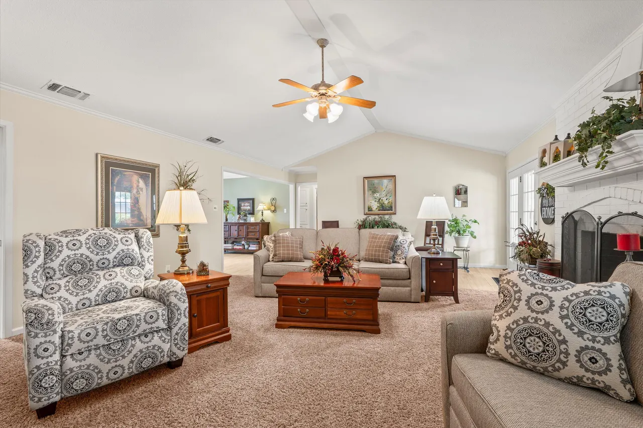 Photo 3 — 104 Beech Circle, Levelland, TX 79336