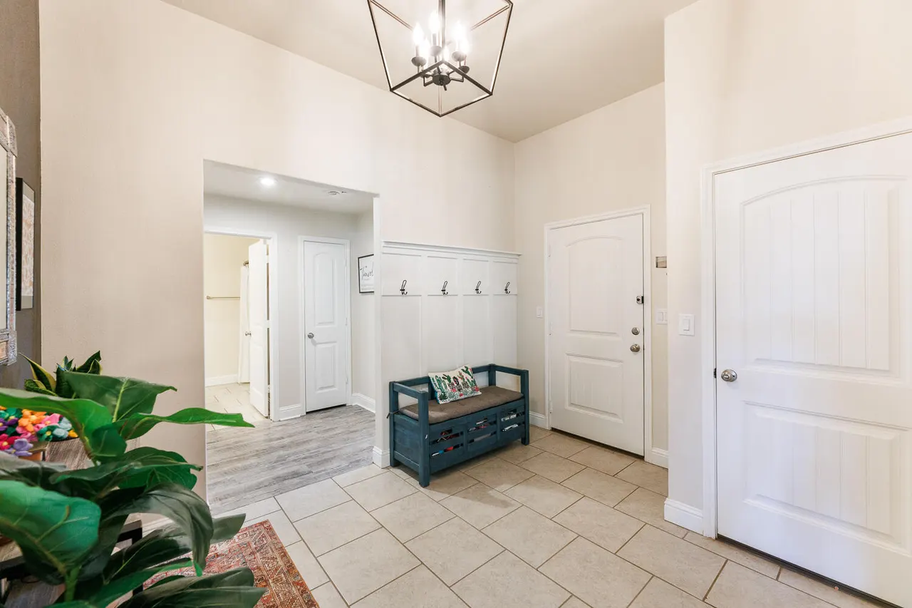 Photo 10 — 2116 141st Street, Lubbock, TX 79423