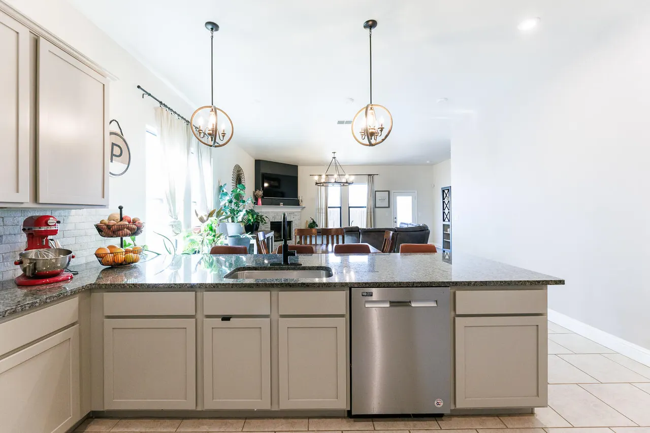 Photo 19 — 2116 141st Street, Lubbock, TX 79423
