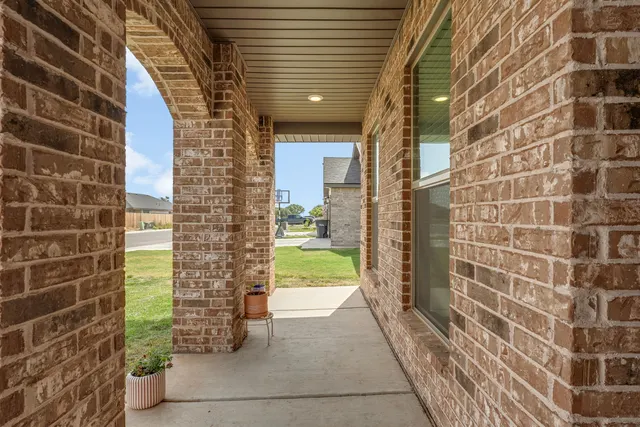 Photo 3 — 7231 29th Street, Lubbock, TX 79407