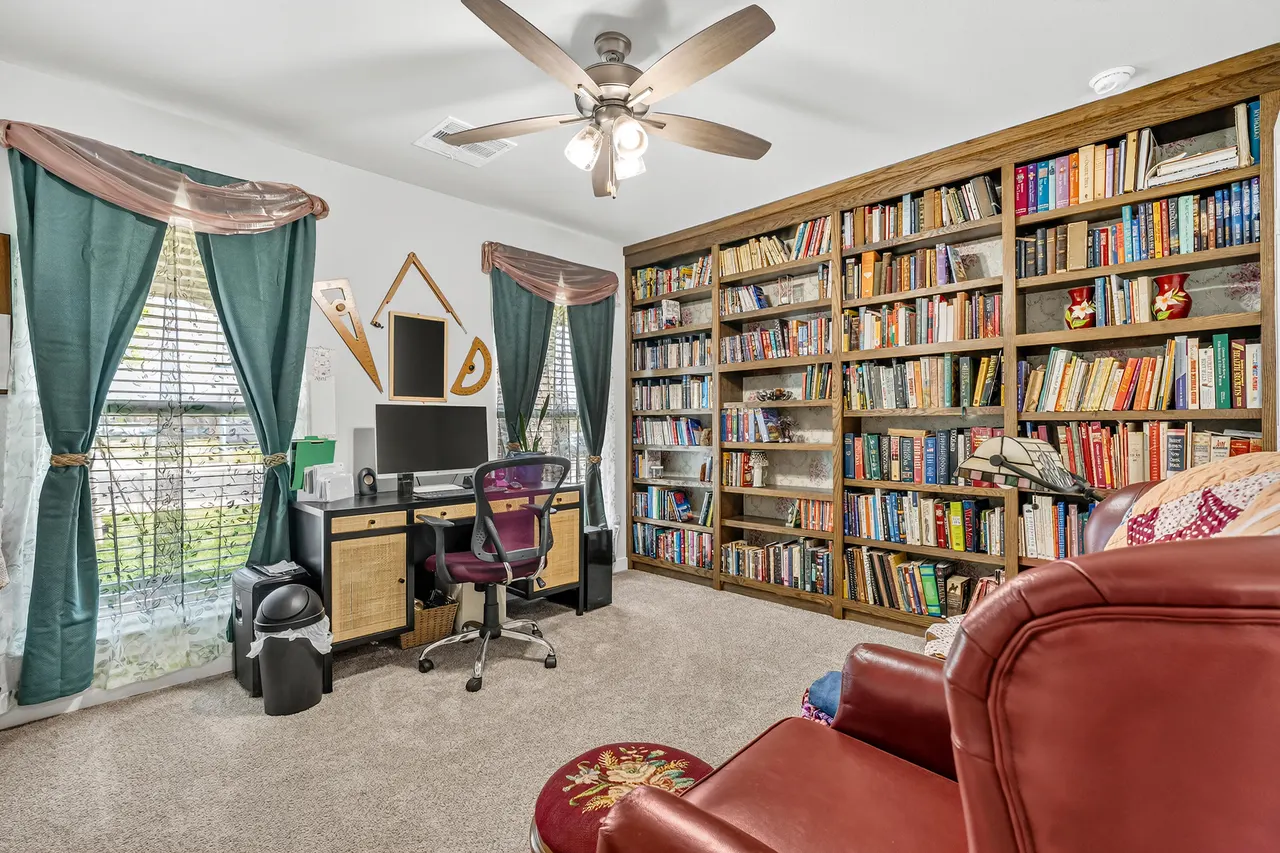 Photo 5 — 7231 29th Street, Lubbock, TX 79407