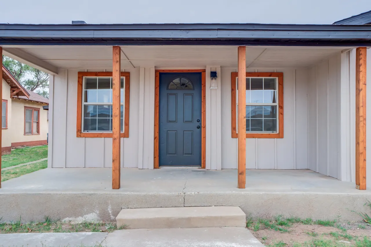 Photo 4 — 315 W Garza Street, Slaton, TX 79364