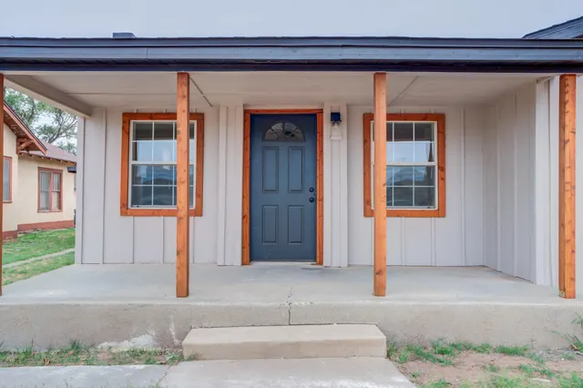 Photo 4 — 315 W Garza Street, Slaton, TX 79364