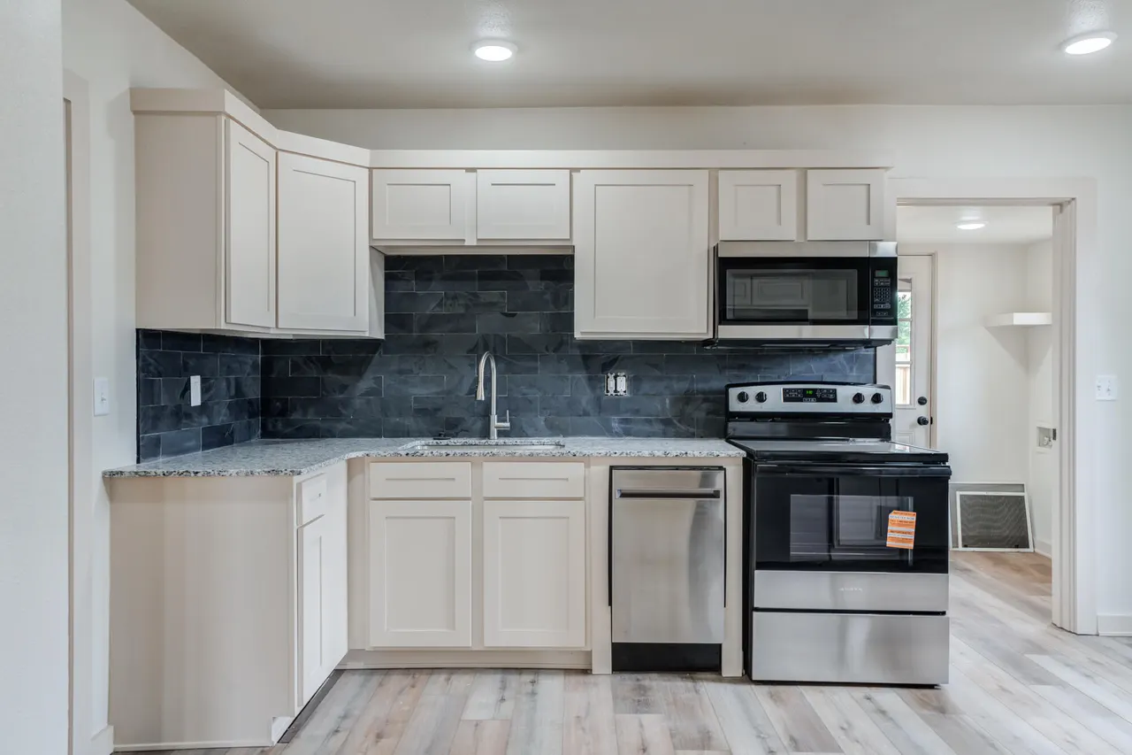 Photo 13 — 315 W Garza Street, Slaton, TX 79364