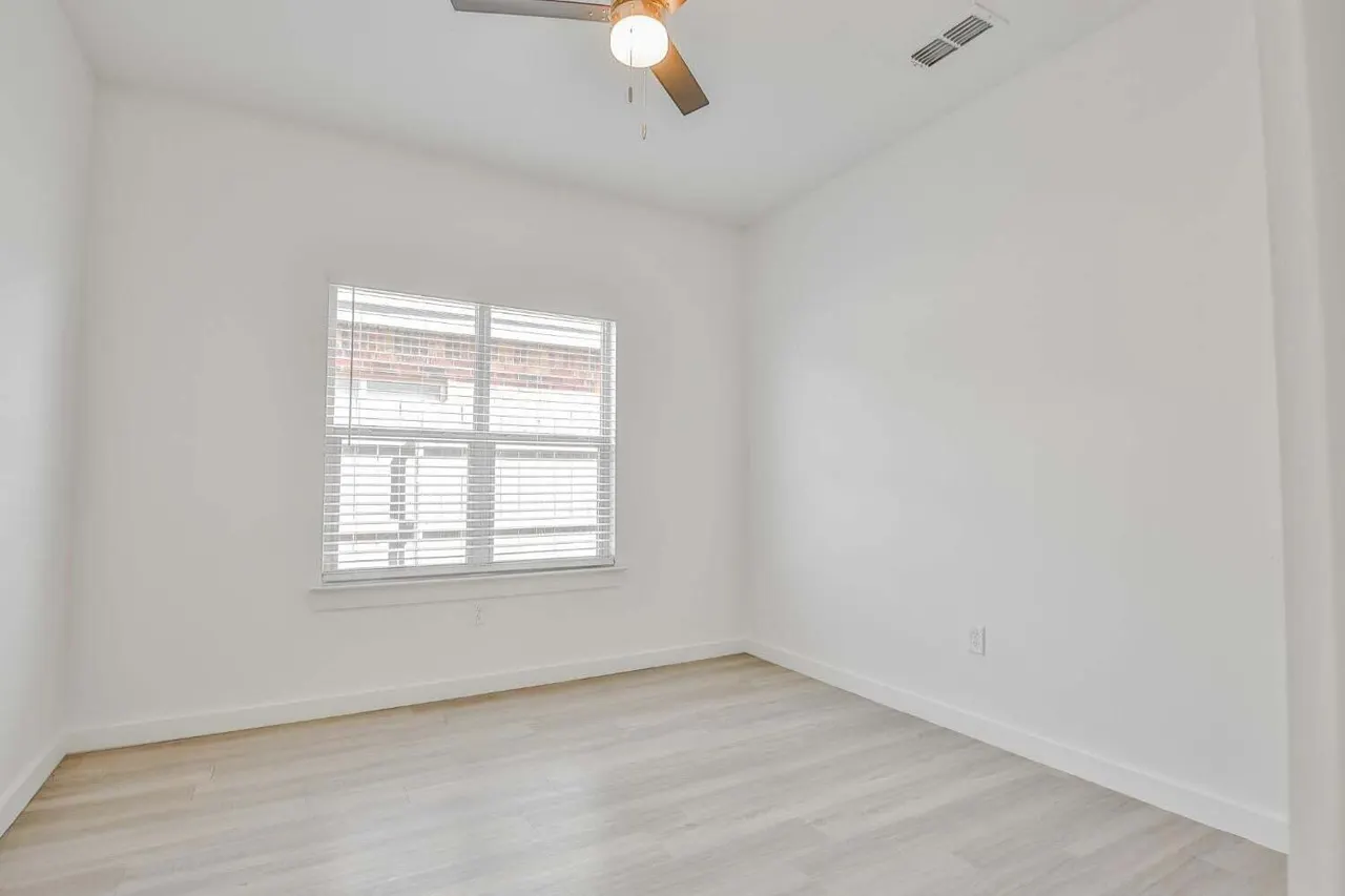 Photo 14 — 5543 Itasca Street, Lubbock, TX 79416