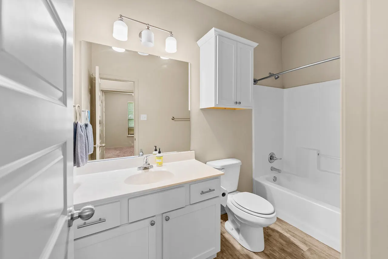 Photo 13 — 2128 10th Street, Lubbock, TX 79401