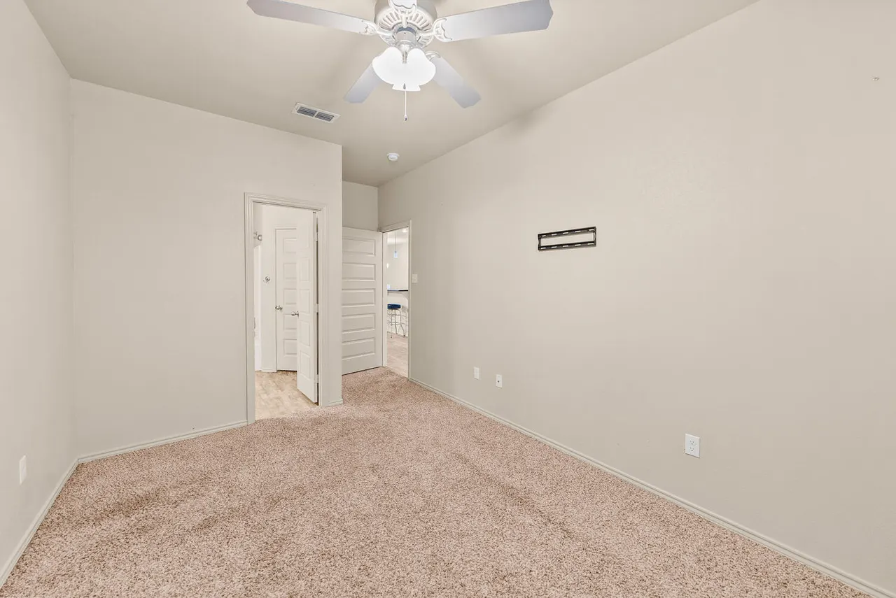 Photo 16 — 2128 10th Street, Lubbock, TX 79401